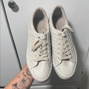 Nautica Women's Quilted White Lace-Up Sneakers